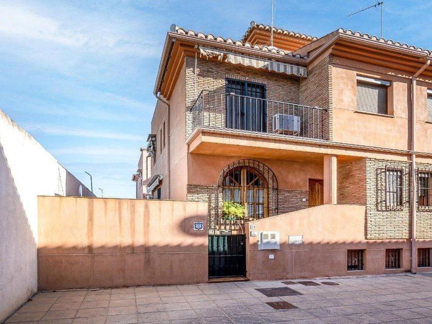 Casa Gallito, By Daimar